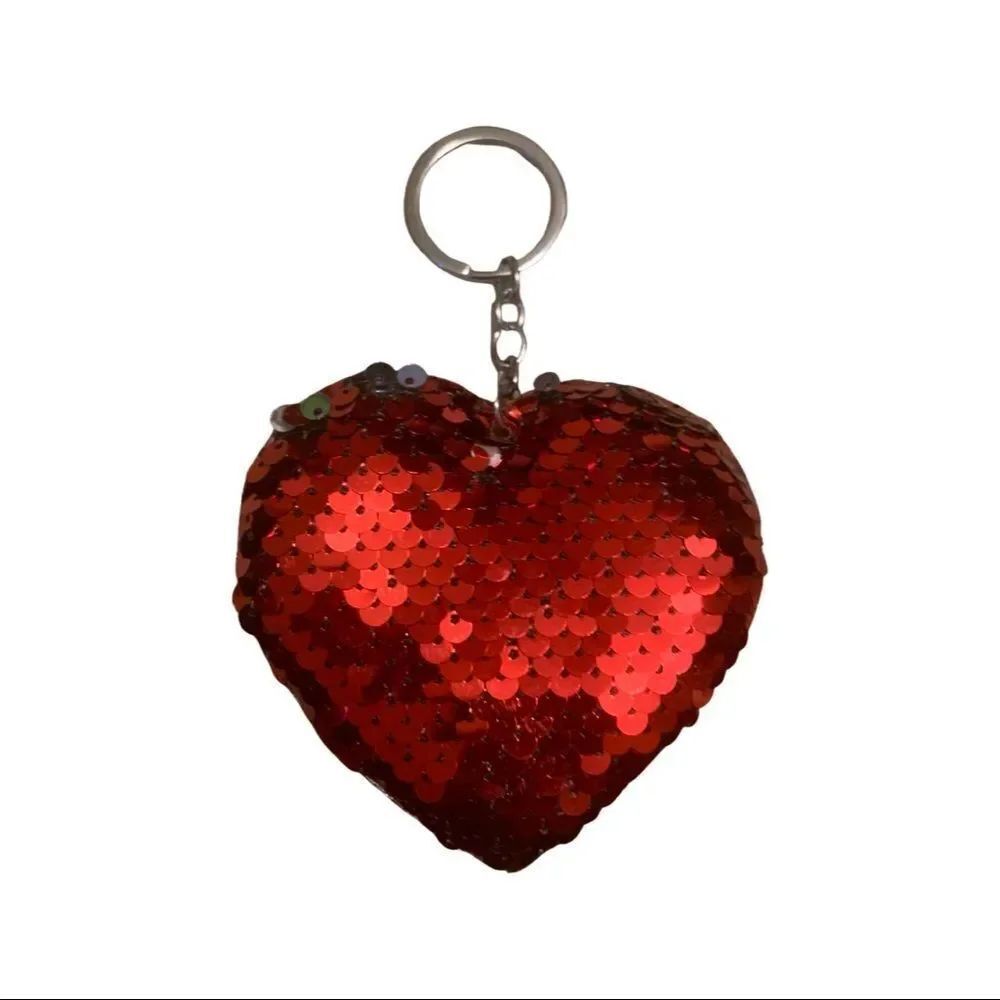 Red sequin heart Keychain - Picture 2 of 2